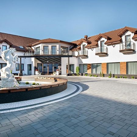 Hotel Sebory Przasnysz Eksteriør bilde